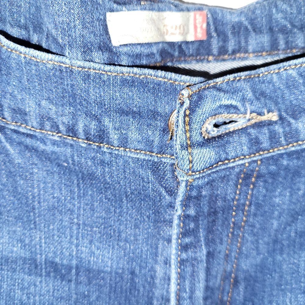 Levi's Blue Flare Wide Leg Jeans with Classic Style - Size 14 - Picture 3 of 4